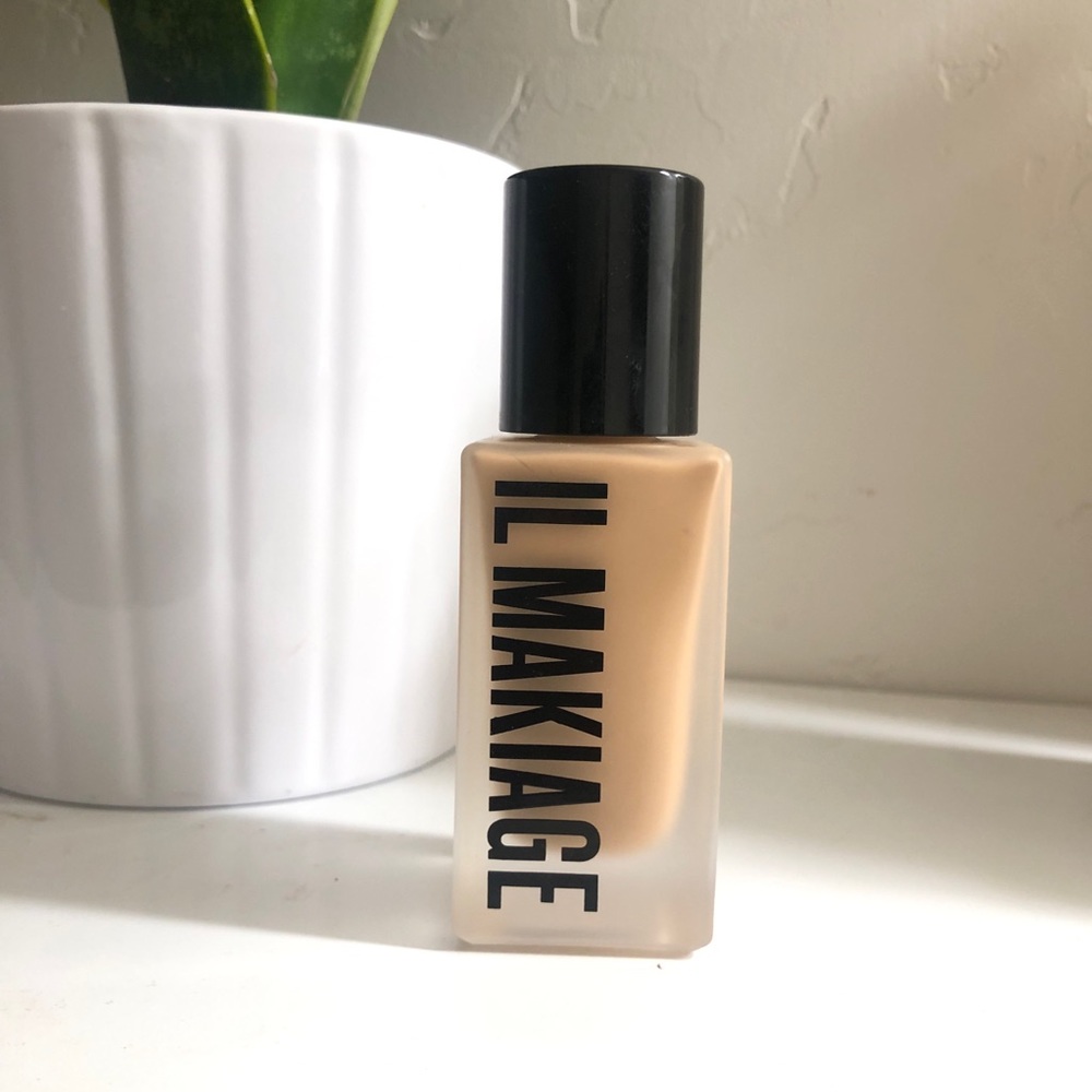 IL MAKIAGE | Woke Up Like This Foundation | 040
